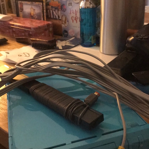 A Wii U blue colored - Picture 7 of 8